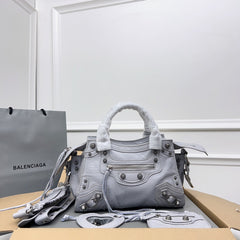 NEO CAGOLE 26 IN GREY LAMBSKIN