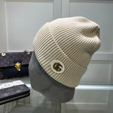 BEANIE HAT IN WHITE WOOL 395840