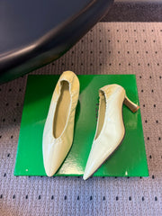 BOTTEGA VENETA 26S HIGH HEELS 40 MM IN CREAM WHITE CALFSKIN