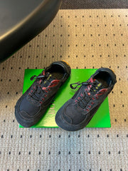 BOTTEGA VENETA 26S SNEAKERS IN BLACK SUEDE AND MESH FABRIC