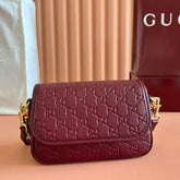 GG SHOULDER BAG 20 IN BURGUNDY RED EMBOSSED CALFSKIN