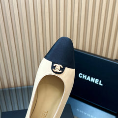 CHANEL 25S BALLET FLATS LOGO IN BEIGE CALFSKIN AND BLACK CANVAS GOLD HARDWRE