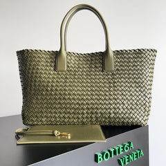 BOTTEGA VENETA 25S LARGE CABAT BAG 51 IN ARMY GREEN CALFSKIN GOLD HARDWARE