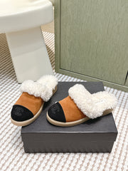 CHANEL 25S INDOOR SLIPPERS IN CARAMEL AND BLACK SUEDE FUR-LINED