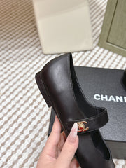 CHANEL 25S MARY JANE FLAT IN BLACK LAMBSKIN WITH YELLOW CAP TOE GOLD HARDWARE