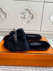 HM 25S ECLAIR SANDAL IN BLACK SHEARLING WITH SILVER HARDWARE