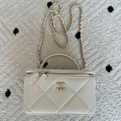 CHANEL 25S VANITY BAG 17 IN WHITE CAVIAR LEATHER WITH GOLD HARDWARE