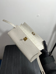 KELLY CUT 31 IN WHITE SHINNY ALLIGATOR LEATHER WITH GOLD HARDWARE