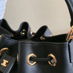 CELINE 25S CLARA BAG 19 IN BLACK CALFSKIN GOLD HARDWARE