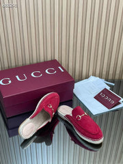 GUCCI 26S LOAFER MULES IN DARK RED SUEDE