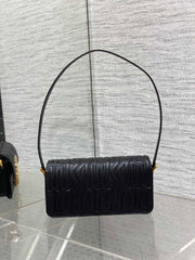 FLAP BAG 18 BLACK QUILTED ALLOVER CALFSKIN