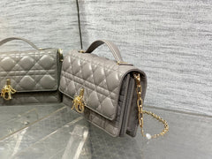 DIOR 25S DIOR TALK PHONE POUCH 21 IN DIRTY LILAC CANNAGE LAMBSKIN GOLD HARDWRE