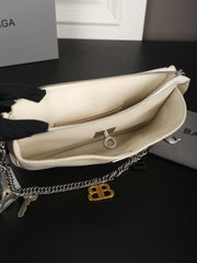 CHAIN CLASSIC BAG 22 IN WHITE SMOOTH CALFSKIN SILVER HARDWARE
