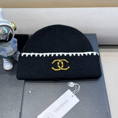 BEANIE HAT IN BLACK WOOL 419778