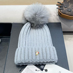 WOOL BEANIE WITH POM POM LIGHT GRAY 435050