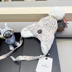 BEANIE HAT IN WHITE WOOL LINED WITH FLEECE 436774