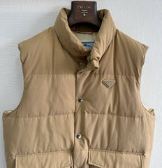 PRADA 25S DOWN VEST 357