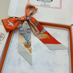 HERMES 25S NECKERCHIEF 86 IN SILK 991543