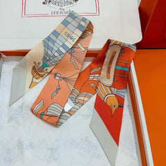 HERMES 25S NECKERCHIEF 86 IN SILK 991543