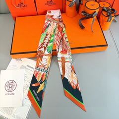 HERMES 25S NECKERCHIEF 86 IN SILK 991555