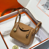 HERMES 25S MINI LINDY 19 IN BROWN CALFSKIN GOLD HARDWARE