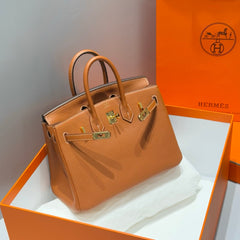 HERMES 25S MEDIUM BIRKIN 25 IN BURNT ORANGE CALFSKIN GOLD HARDWARE