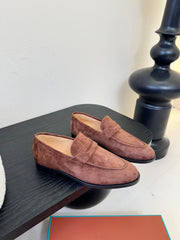 CLASSIC LOAFERS IN EARTH BROWN SUEDE