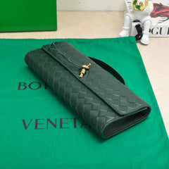 BV Long Clutch Andiamo 31 Dark Green Leather Ghw