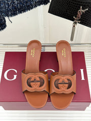 MID-HEEL MULE IN RUST BROWN CALFSKIN