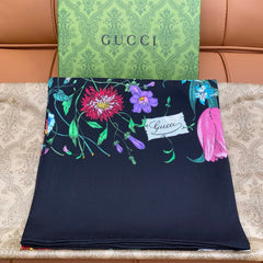 GUCCI 25S SCARF 90 IN SILK 718505