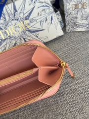 VERTICAL LONG ZIP WALLET 20 IN BABY PINK QUILTED ALLOVER CALFSKIN