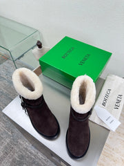 BOTTEGA VENETA 26S FUR-LINED BOOTS IN DARK BROWN SUEDE AND WHITE WOOL