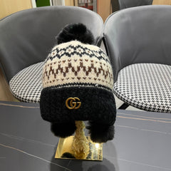 BEANIE HAT IN COLORFUL WOOL 394006