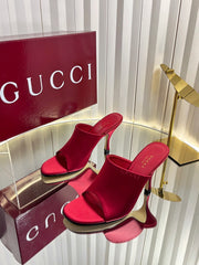 GUCCI 26S HIGH-HEELED SANDALS 100 MM IN RED SATIN