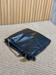 DRAWSTRING CHAIN STRAP SHOULDER BAG 39 IN BLACK QUILTED CALFSKIN