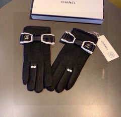 CC GLOVES IN BLACK WOOL WITH BOW 463857