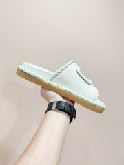 REFINED DAD SANDAL IN PISTACHIO GREEN LAMBSKIN MULE