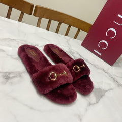 GUCCI 26S HORSEBIT MULES IN DARK RED SHEARLING