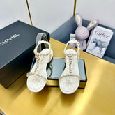 CC SANDAL 25S IN WHITE CALFSKIN WITH GOLD HARDWARE