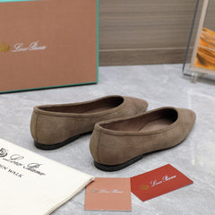 CLASSIC BALLET SHOES IN HEAVY BROWN SUEDE