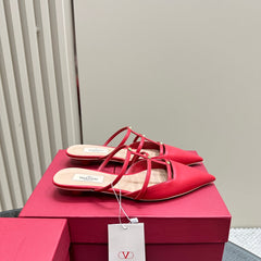 ROCKSTUD WISPY CHERRY RED CALFSKIN MULE 20MM