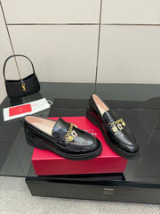 ROGER VIVIER 25S RANGERS CHAIN LOAFER IN BLACK CALFSKIN