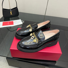 ROGER VIVIER 25S RANGERS CHAIN LOAFER IN BLACK CALFSKIN