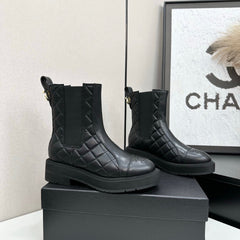 CHANEL 25S ELASTIC CHELSEA BOOTS IN BLACK CALFSKIN