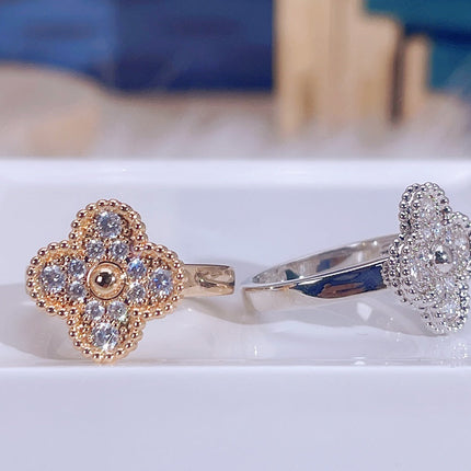 CLOVER DIAMOND RING