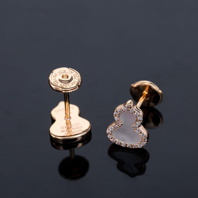 WULU MOP DIAMOND PINK GOLD STUD EARRINGS