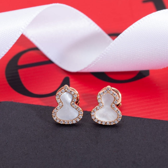 WULU MOP DIAMOND PINK GOLD STUD EARRINGS