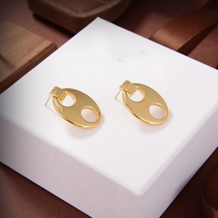 OVAL TAG GOLD EARRINGS