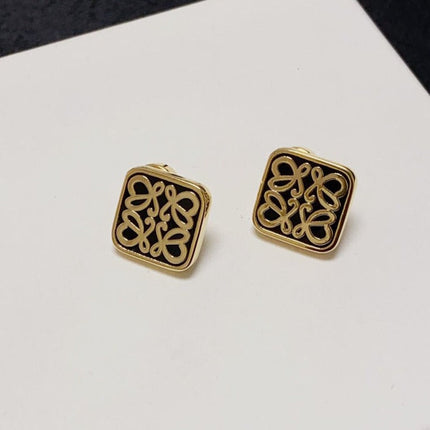 ANAGRAM GOLD STUD SQUARE EARRINGS