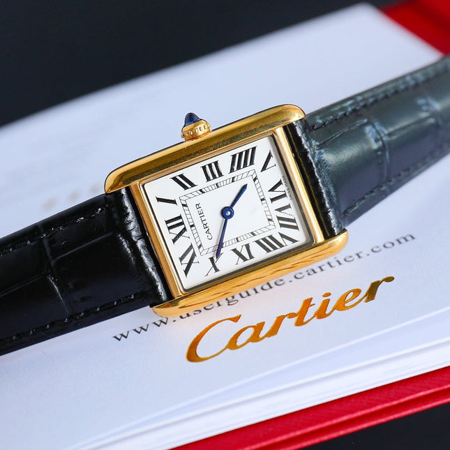 TANK MUST SMALL GOLD LEATHER STRAP WHITE DIAL